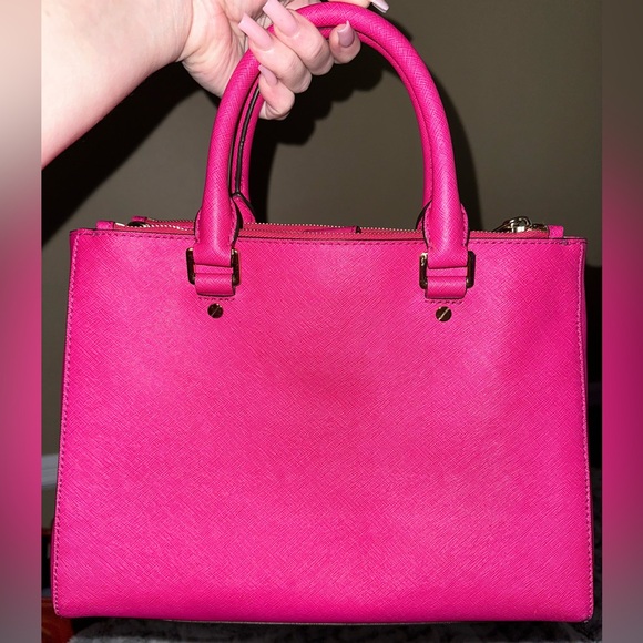 NWOT Michael Kors “Sutton” Saffiano Satchel - Picture 2 of 6